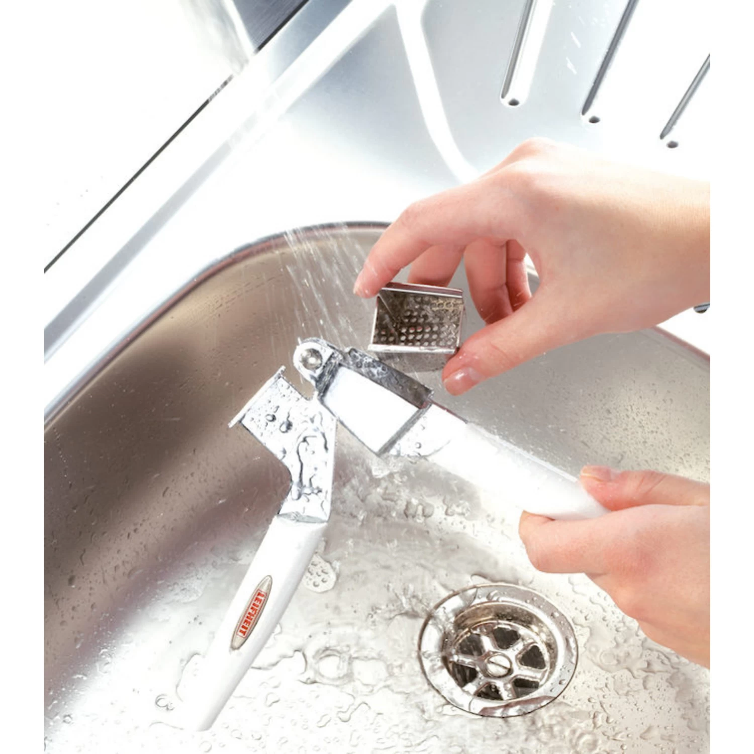 Leifheit ComfortLine Knoflookpers Wit 4 Leifheit ComfortLine Knoflookpers Wit - Afbeelding 2