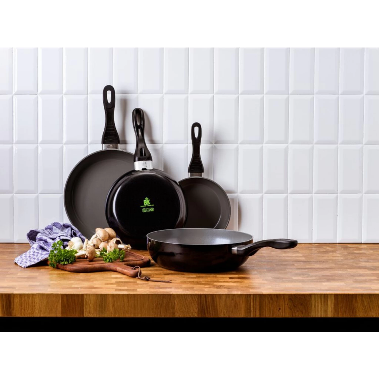 BK Easy Basic Ceramic Wokpan Ø28 Cm 7 BK Easy Basic Ceramic Wokpan Ø28 Cm - Afbeelding 5