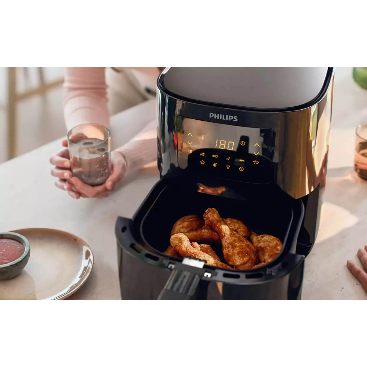 Philips Essential Airfryer HD9252/70 10 Philips Essential Airfryer HD9252/70 - Afbeelding 8